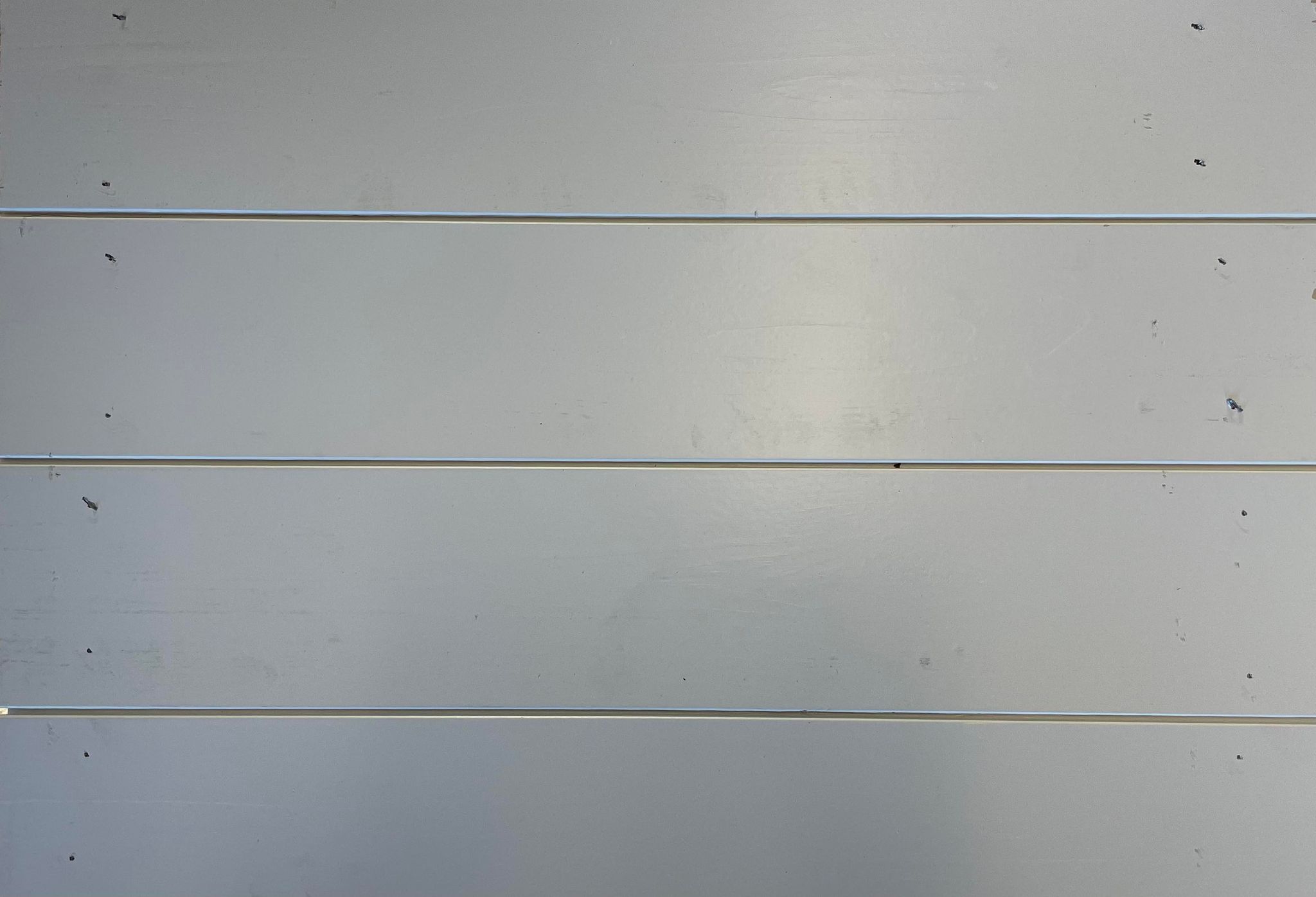 Bröstpanel slät vitbetsad